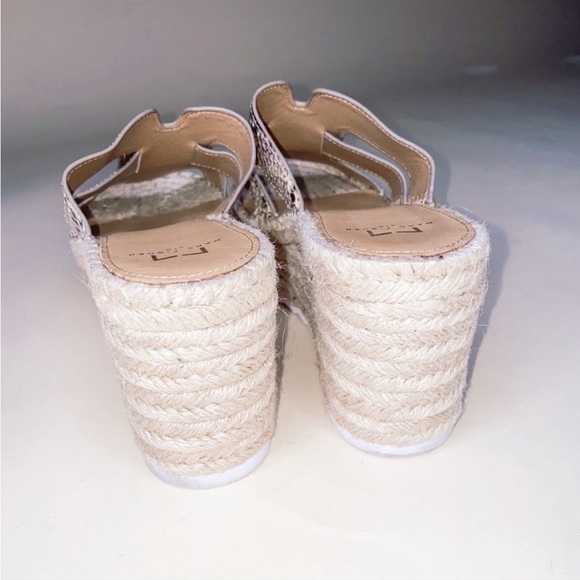 Marc Fisher Snake Reptile Leather Platform Espadrille Sandals Size 9 ✨Like New - Picture 4 of 4